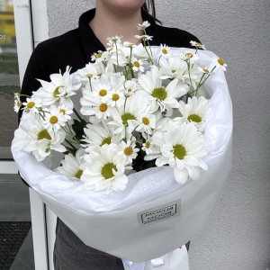 Букет с ромашками