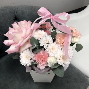 Стильная пышная сумочка с цветами Bloom Room