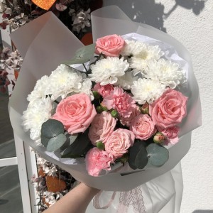 Стильный букет Bloom Room