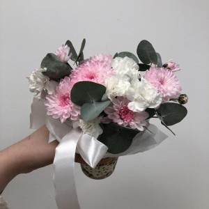 Нежный комплимент в стаканчике цветы Bloom room