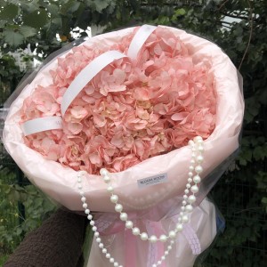 Ажурный букет из гортензии Bloom Room