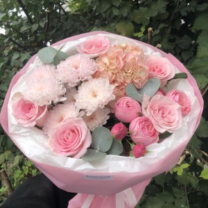 Воздушный розовый букет Bloom Room
