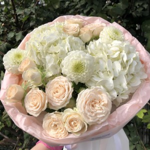 Красивый нежный букет гортензия, Роза, георгин Bloom Room