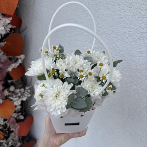 белая сумочка  bloom room