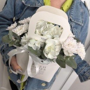 Белая сумочка Bloom room, гортензия, хризантема
