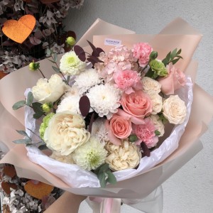 Стильный авторский букет Bloom Room
