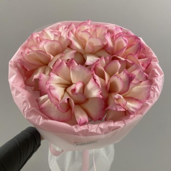 Букет 5 французских роз Bloom room