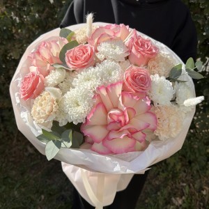 Волшебный букет Bloom room, французская роза, диантус, эвкалипт