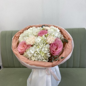 Красивый букет Bloom Room