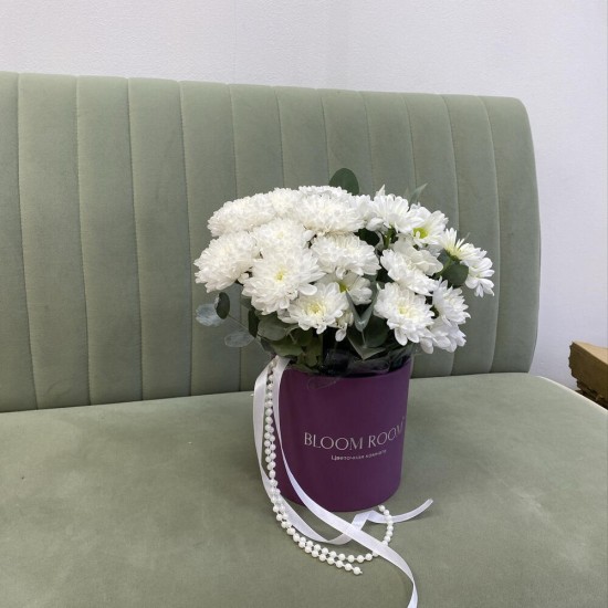 Композиция из хризантем от Bloom Room