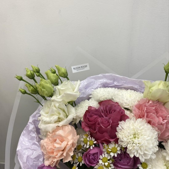 Сборный букет Bloom Room