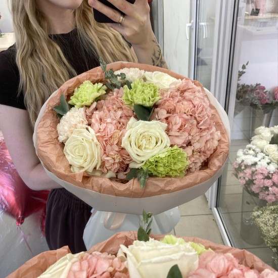 Нежный букет Bloom Room