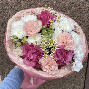 Сборный объемный букет BLOOM ROOM