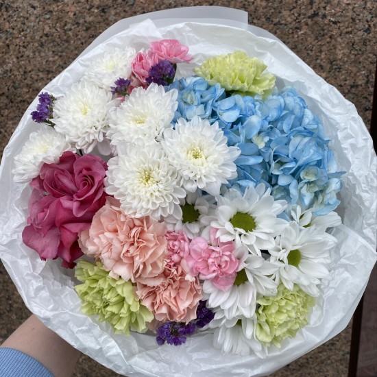 Красочный дофаминовый букет BLOOM ROOM