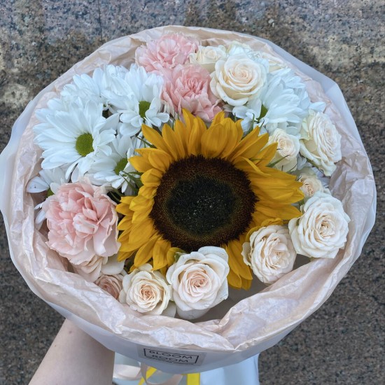 Осенний букет с подсолнухом BLOOM ROOM