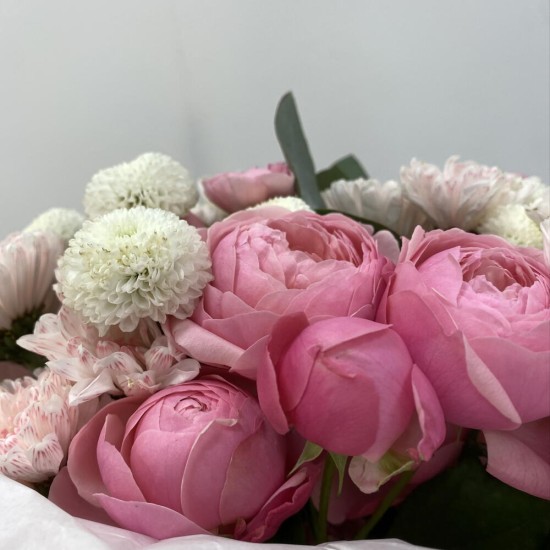 Красивый букет от Bloom Room