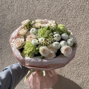 Летний букет от Bloom Room
