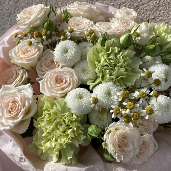 Летний букет от Bloom Room