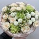 Нежный букет с кремовой кустовой розой BLOOM ROOM