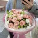 Букет с кустовыми розами