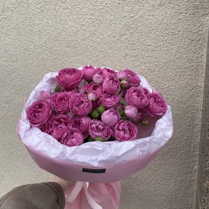 Букет с кустовой пионовидной розой Bloom Room