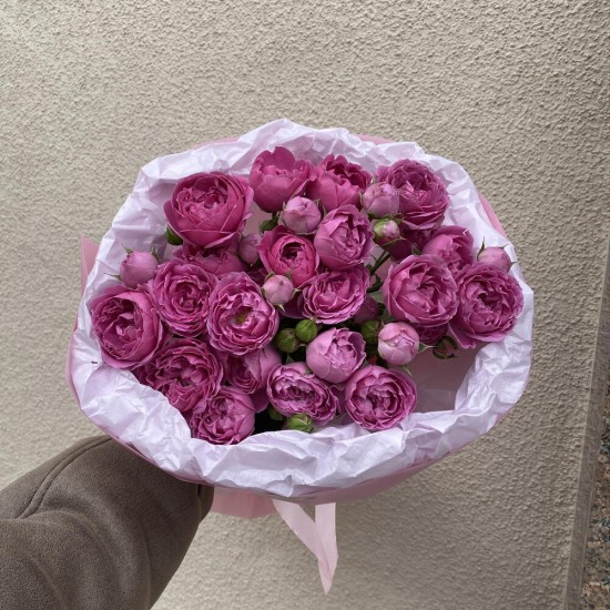 Букет с кустовой пионовидной розой Bloom Room