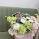 Нежная композиция с хризантемой и диантусами Bloom Room