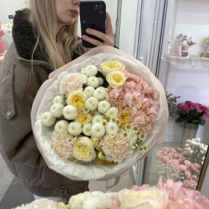 Объемный нежный букет Bloom Room