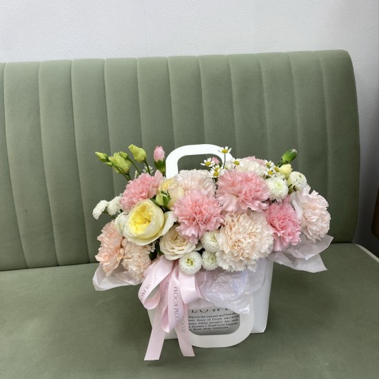 Сумочка с диантусами Bloom Room