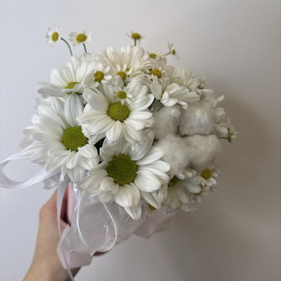 комплимент из ромашек  bloom room