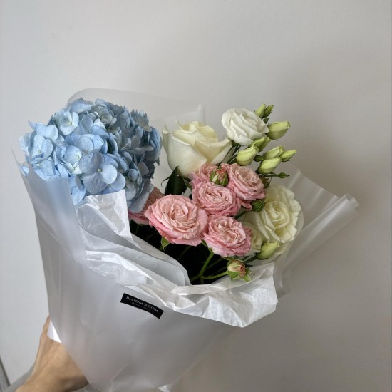 яркий букет  bloom room