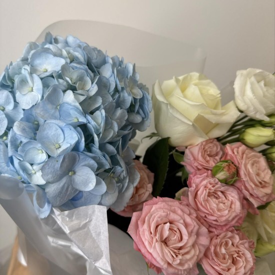 яркий букет  bloom room