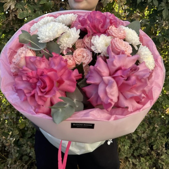 Малиновый букет bloom room французская роза,хризантема и эвкалипт