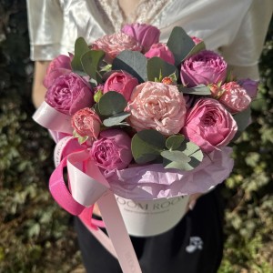 коробочка кустовых роз bloom room