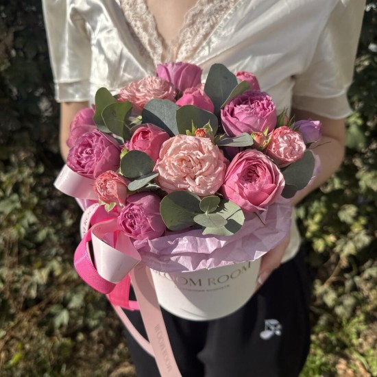 коробочка кустовых роз bloom room
