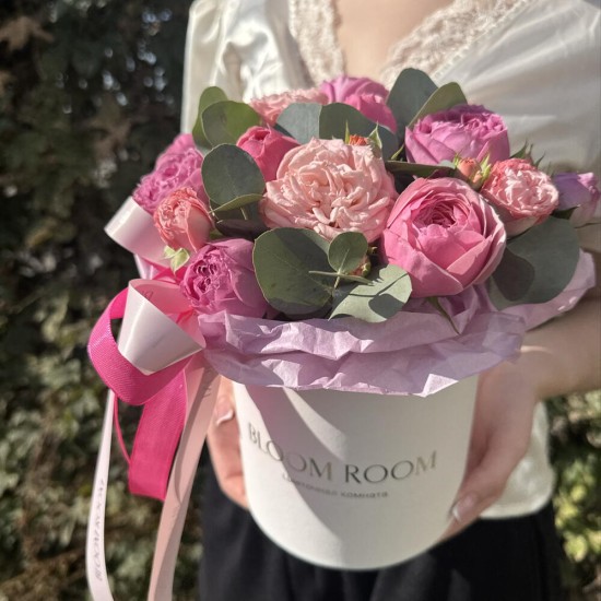 коробочка кустовых роз bloom room