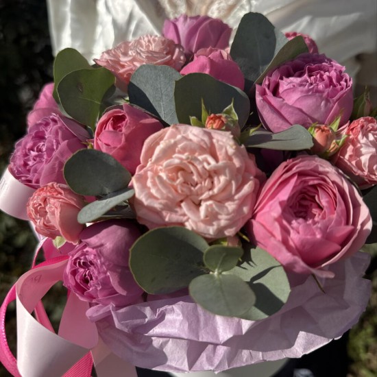 коробочка кустовых роз bloom room