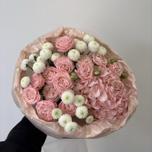 воздушный букет bloom room гортензия,роза и хризантема