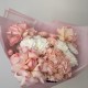 букет бабочка bloom room роза,хризантема и гортензия