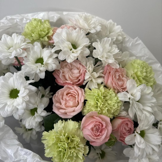 дофаминовый букет bloom room ромашка,роза,диантус