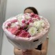 Роскошный букет «Розовое облако» с пионовидными кустовыми розами и белыми хризантемами с доставкой в Екатеринбурге