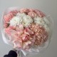 воздушный букет хризантема,роза и гортензия bloom room