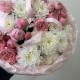 роскошный пышный букет хризантема и пионовидная роза bloom room