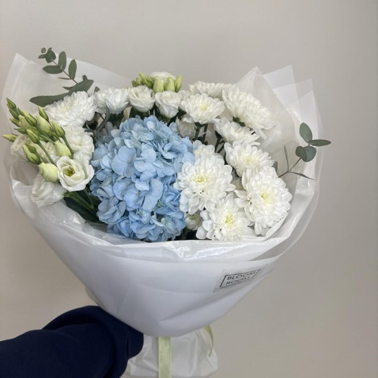 необычный букет bloom room гортензия,эустома,хризантема