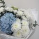 букет бабочка bloom room гортензия,хризантема и эустома