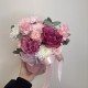 яркая композиция bloom room роза диантус и хризантема