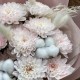 Нежный букет-комплимент из хризантем и сухоцветов с доставкой по Екатеринбургу