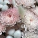 Нежный букет-комплимент из хризантем и сухоцветов с доставкой по Екатеринбургу