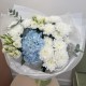 Букет бабочка с гортензией,хризантемой и эустомой с доставкой по Екатеринбургу